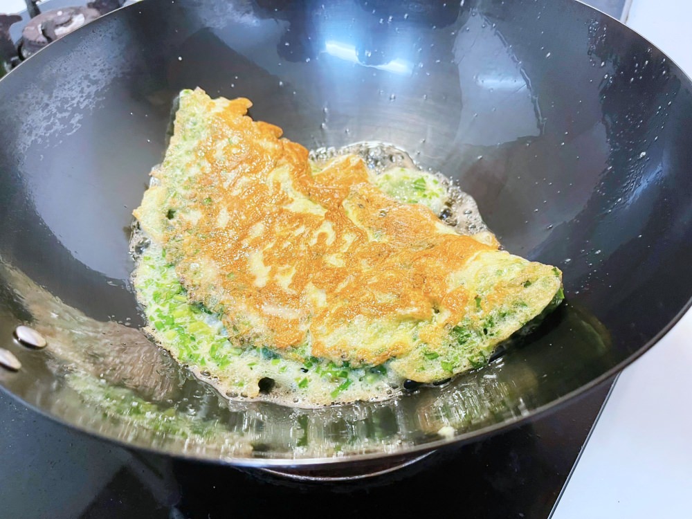 德國雙人炒鍋推薦︱蝦米~這個中式鐵炒鍋竟然不沾～白鯧魚第一次煎的這麼完整，就連翻鍋也是輕而以舉！